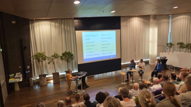 Richa Nanne en panel